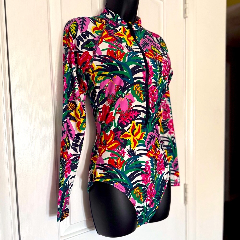 “J. CREW” Tropical Floral Long Sleeve Rash Guard Swimsuit - Picture 8 of 16